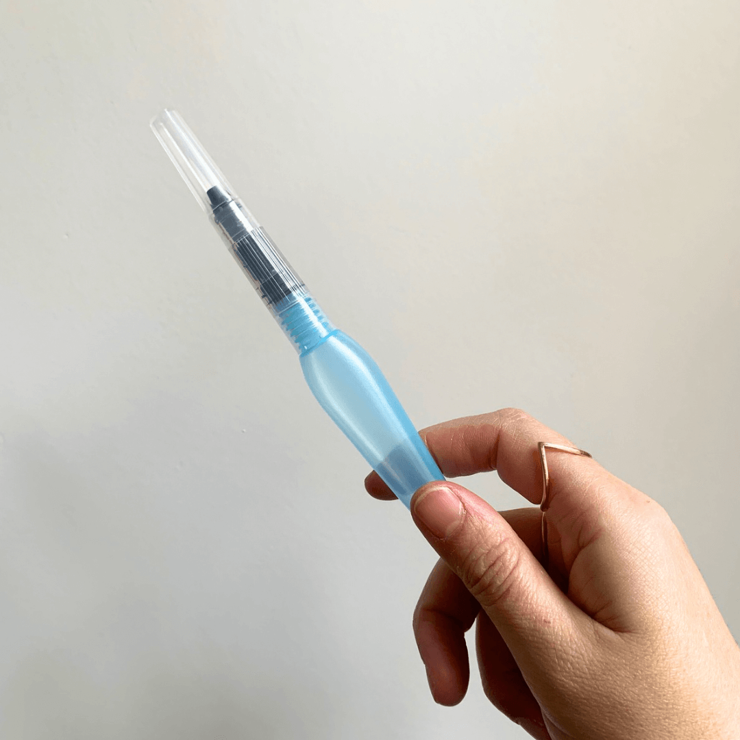 Pinceau à réservoir