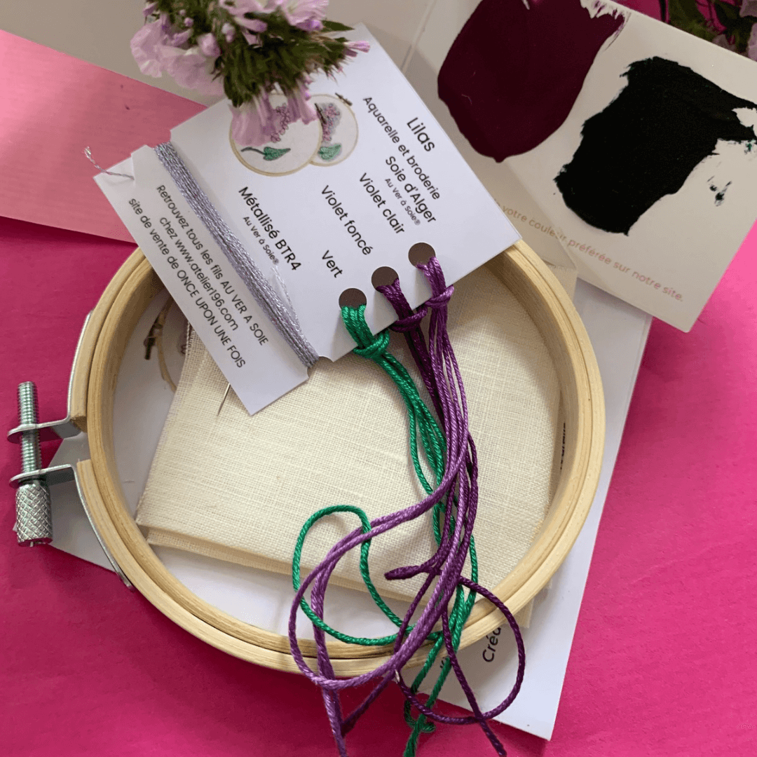 Kit à peindre et à broder - Lilas aux fils de couleur
