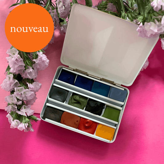 La palette d’aquarelle qui fait vibrer les pages des carnets de voyage